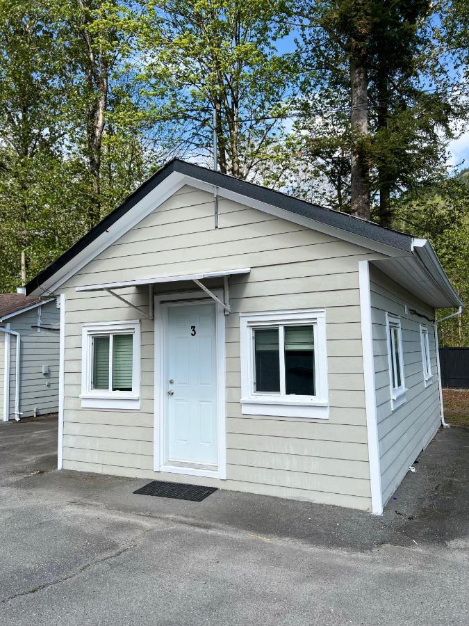 Lake Errock Motel Harrison Mills Eksteriør bilde